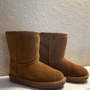 Koolaburra Chestnut Suede Boots